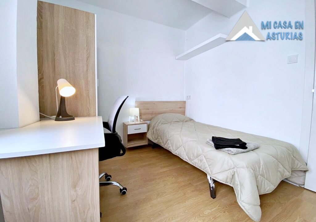 0e64d915-9c1f-49d3-bd15-a8a0f18f6177